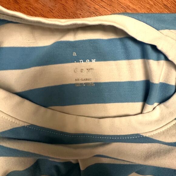 A New Day Striped Boxy Tee XL – Blue White Oversized Short Sleeve Top - Picture 4 of 4